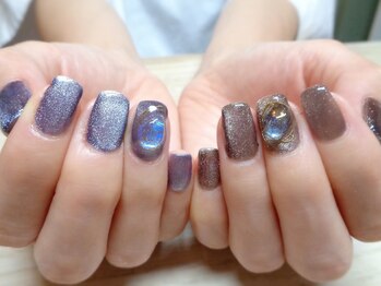 アミュリー ネイル アトリエ(Amury nail atelier)/メタリック ちぐはぐ トレンド