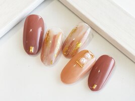 ブラウンラテネイル