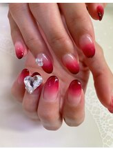 ネイルサロン ティアラリュクス 市川北口店(Tiara Luxe)/ハートストーン