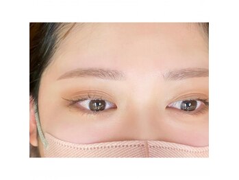ビューステージ アイブロウサロン 松山/平行アーチ眉