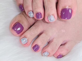 リフュージュ 隠れ家/フットも秋ネイル