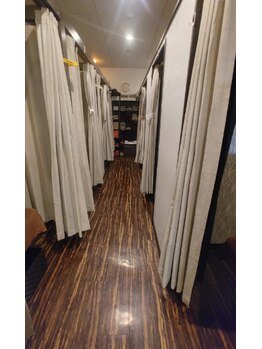 リラクゼーションサロンエリート 大阪駅前第二ビル店/【施術スペース】