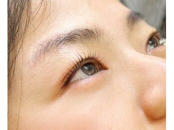 美容室わたなべの写真/【お子様同伴OK】プロの技術で理想の目元に*デザイン幅広く対応◎目元のお悩みお気軽にご相談ください♪