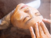 アイト カイロプラクティック(AITO)の雰囲気（肌診断後に肌の状態に合わせたフェイシャルエステを行います。）