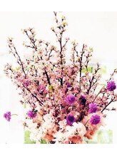 プチローズ/昨日の雨。本日晴れ。花粉で辛い