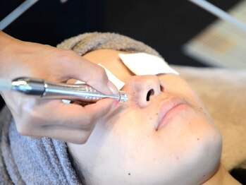 カガヤキコガオ 蓮田店/ハイドロフェイシャルで毛穴ケア