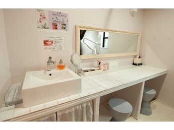 プリマプリート 島店/メイクルーム