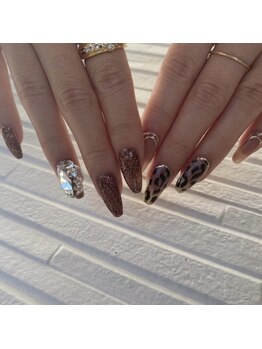 ネイルズビー 国府店(Nail's be)/アシンメトリーネイル