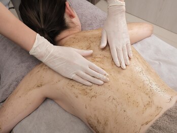 サロン ド メヴィ(SALON DE MAVIE)/Step 4 パウダー導入