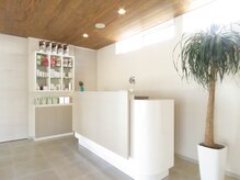 プロッソル こころ(PROSOL)の雰囲気(一階は美容室PROSOL【プロッソル】二階に併設しております♪)