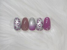 イング(+ Ing)/ヒョウ柄ネイル