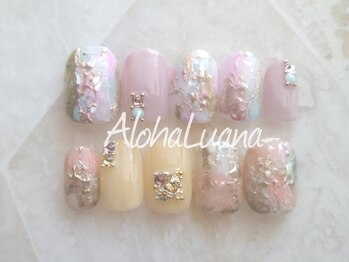 アロハ ルアナ 大宮本店(Aloha Luana)の写真/【季節に合わせてのご提案♪】大切な日のネイルは当店にお任せ！持ち込みデザインの再現力にも好評◎