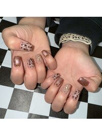 レオパードネイル