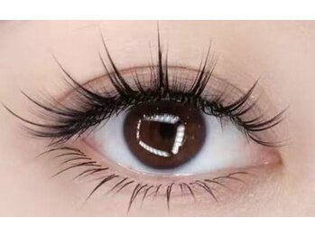 ミズキ 池袋東口店(Mizuki)の写真/Lカール変更OK+¥660【フラットラッシュ120本¥4980～】目ヂカラUP☆似合わせデザイン♪エクステ持ち込み◎