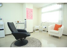 ローズクオーツ 岩槻店(Rose Quartz)の雰囲気（ゆったり広々とした店内。）