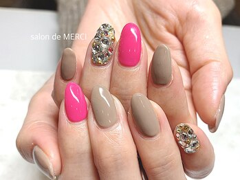 サロン ド メルシー(Salon de MERCI)/しきつめストーン☆