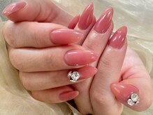 ヒラソルネイル(Girasol nail)/長さだしのピンクちゅるんネイル