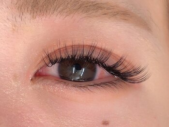 エムサロン 伊勢崎(emusalon)/ボリュームラッシュ120束¥9180