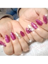 ネイルアンドビューティーサロン クリア(CLEAR)/大人気パールビジューネイル♪