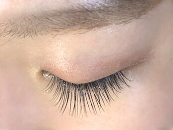 ルミエール(Lumiere)/ [フラットマットラッシュ]