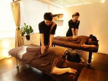 もみいち 北野坂店の写真/【全身ほぐし40分＋足つぼ30分￥4900】ご家族・お友達・カップル等、大切な方と一緒にご来店が可能◎