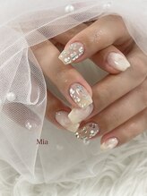 ミア(Mia)/ホログラムフラワー