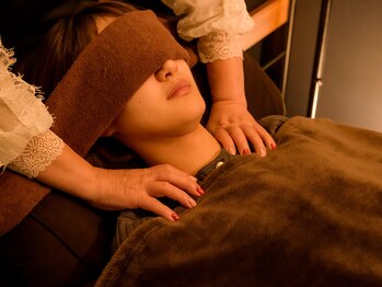 ルポプラス(Repos+)/施術風景ドライヘッドスパ