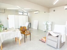 chaleur【シャルール】まつ毛パーマ by VAABの雰囲気（広々とした完全個室ゆったりとお過ごし頂けます）