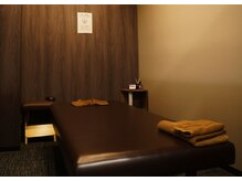 やみつきストレッチ 名古屋栄店の雰囲気（全室個室のプライベート空間。男女お気軽にご来店いただけます♪）