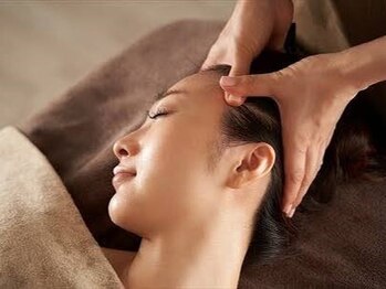 らく健康センター 二号店の写真/【ヘッドマッサージ付きコース多数】首肩コリ・足の浮腫み解消＋ヘッドスパで眼精疲労/頭のコリもすっきり!
