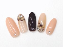 フラワーネイル
