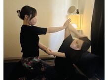 鍼灸院　楽-gaku-【肩こり/腰痛/美容鍼/小顔矯正】【8/1 NEW OPEN（予定）】の雰囲気（《タイ古式》自分では伸ばせない筋肉にアプローチ）