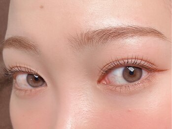 ローズハウス 浦添店(ROSEHOUSE)の写真/【LEDコーティング導入！】自まつ毛のクセを見極めて、目元の美しさを追求した施術で、抜群のモチの良さ◎