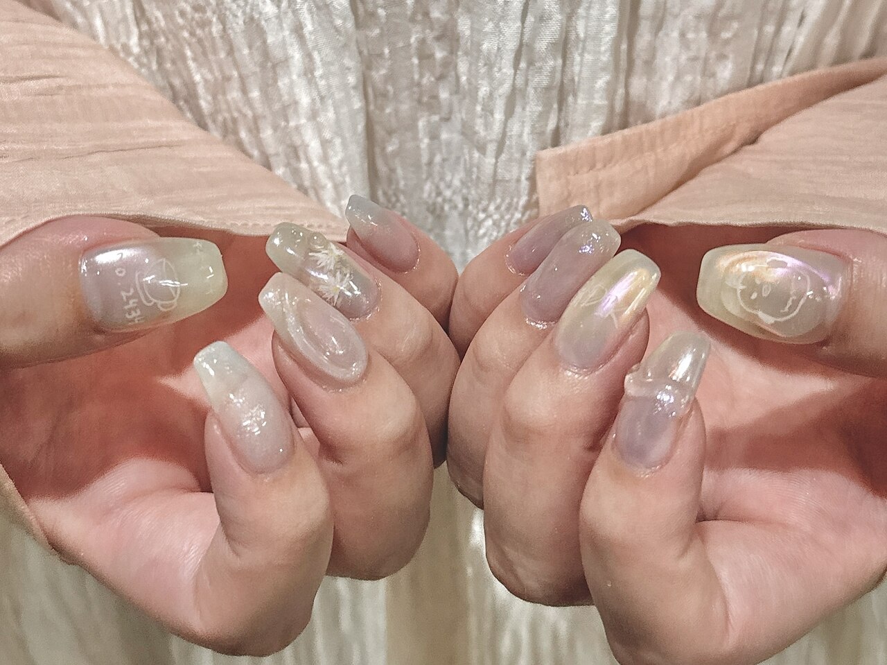 プロフ必読　様　　ホワイトワンカラー 2025年-2026年冬トレンド】ホワイト ワンカラーのネイルデザイン集