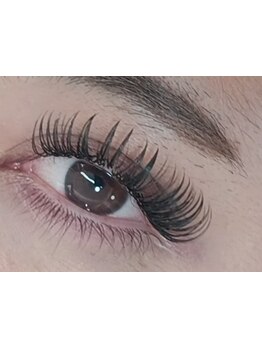 ボリュームのある目元にしたい