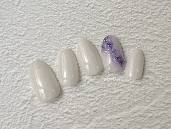 エストリブレ(estLivre)/水彩水滴ネイル