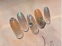 ターラ(Tara)/大人カラービジューネイル