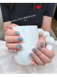 Amiraのシンプルネイル