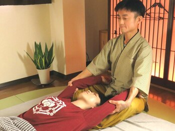 さりょう 二子玉川の写真/【施術後の変化に感動】マスターの個性的なタイ古式マッサージと改善