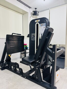 レクリエイター(Re:QREATOR)/レッグプレス