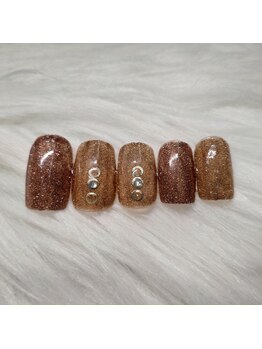 ビー ピボット店(Bee)/定額デザイン