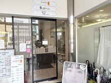 入口は右側です♪