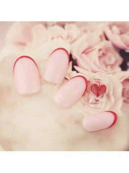 ラ カゼッタ(La casetta)/ハートフレンチネイル