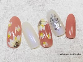 手書き花柄ネイル