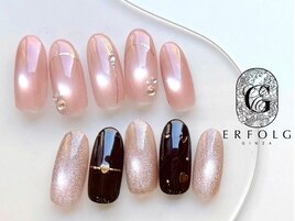 シンプル×ガーリーネイル