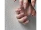クチュリエール(Couturie're)の写真/－究極のシンプルネイルを－爪周りの角質・甘皮を丁寧に処理し、どこから見ても瑞々しい指先に。持続力も◎