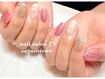 ティーエヌ 相模大野店の写真/オフィス向けのシンプルデザイン～季節やトレンドに合わせたデザイン迄多数ご用意!!指先から綺麗を演出…♪