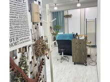 施術はふかふかのリクライニングチェアでゆったりと♪