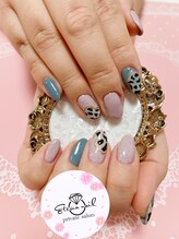 エテルナ ネイル(eterna nail)/牛柄ネイル