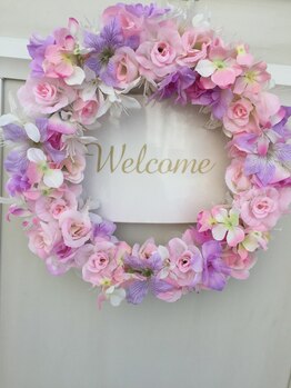 レオティアラ(REOTIARA)/入り口の飾り